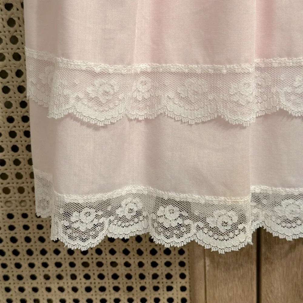 Vintage | Bryan|  pink embroidered dress